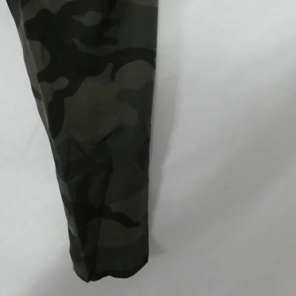 TNA | small | Camouflage Patterned Stylish Leggings | NWOT - Picture 16 of 16